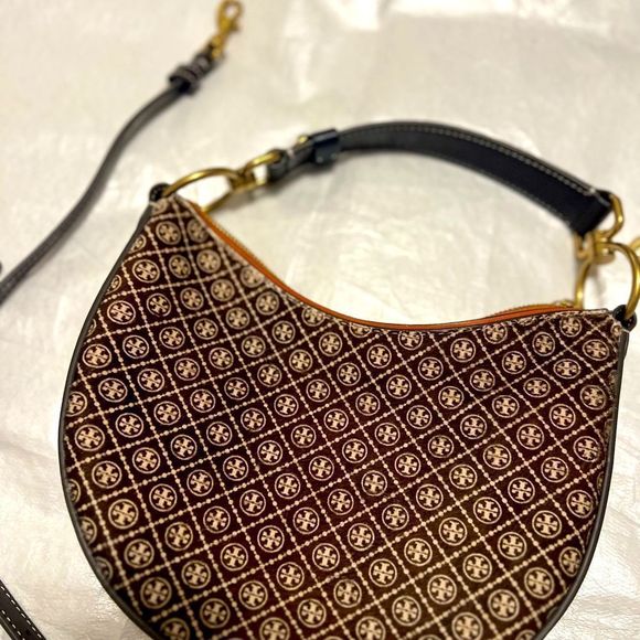 Tory Burch Tan and Gold Hobo Bag - Picture 8 of 16